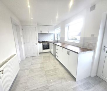 2 bedroom terraced house to rent - Photo 5