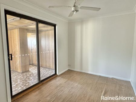 63 Canberra Street, Oxley Park, NSW 2760 - Photo 4