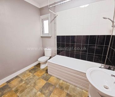 Cotswold Road, Westcliff on Sea - Photo 1