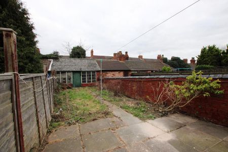 1 bedroom in a house share to rent - Photo 5