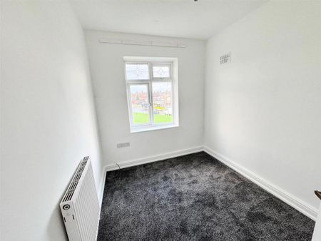 3 bedroom end of terrace house to rent - Photo 5