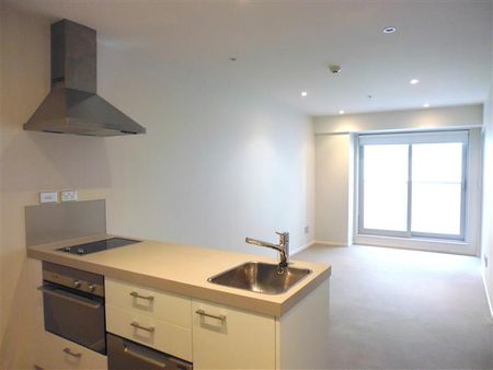 Apartment living at its Best! - Photo 2