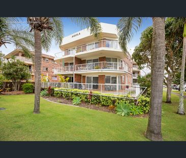 1/14 Third Avenue, Palm Beach, Qld 4221 - Photo 2