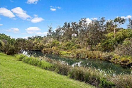 Low Maintenance Beachside Living - Photo 5