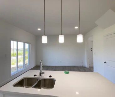 Double Garage 603 Orchards Boulevard Southwest — Entire House - Photo 6