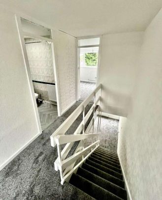 Merton Close, Oldbury, B68 - Photo 1