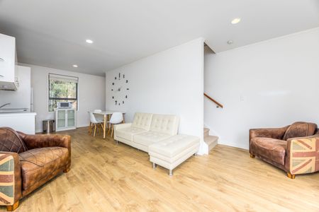 City Fringe Townhouse - Photo 4