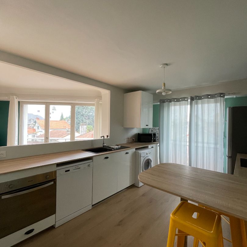 Location Appartement 4 pièces 103m² - Photo 1