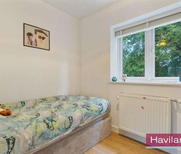 Gladbeck Way, Enfield, EN2 - Photo 1