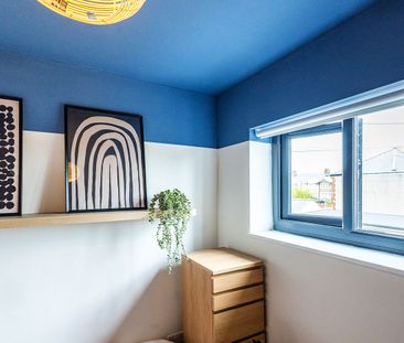 Newley refurbished property close to UHW - Photo 5