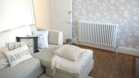 2 bedroom terraced house to rent - Photo 5