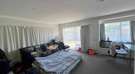 3 Bedroom Unit in Double Grammar Zone - Photo 4