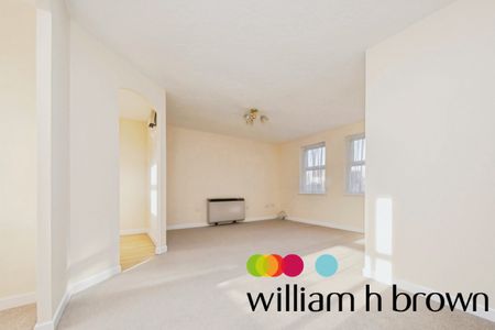 Hanbury Gardens, Colchester - Photo 3