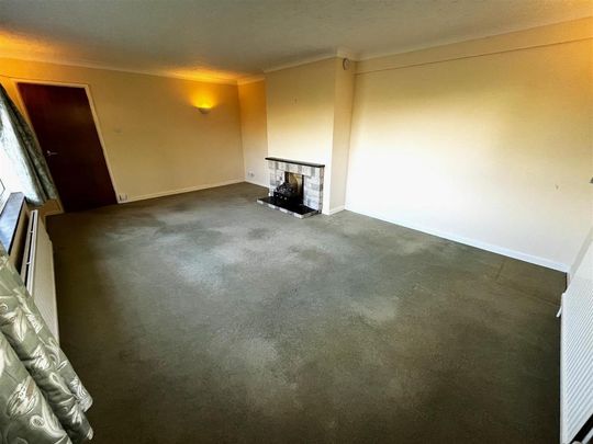 3 bedroom detached bungalow to rent - Photo 1