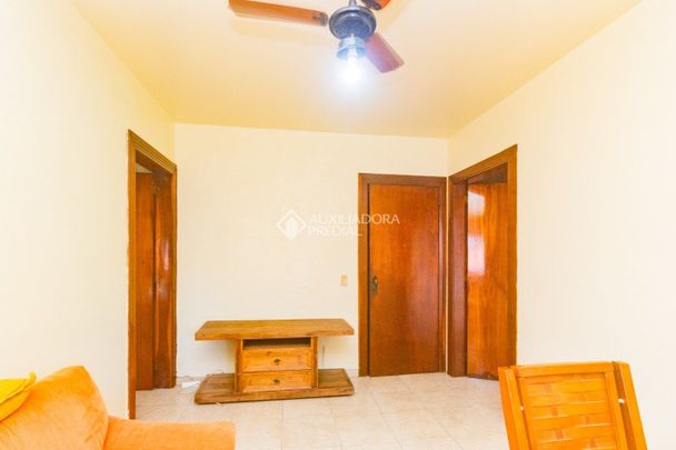 Apartamento com 2 quartos e 58m² para alugar em Passo d'Areia, Porto Alegre. - Photo 1