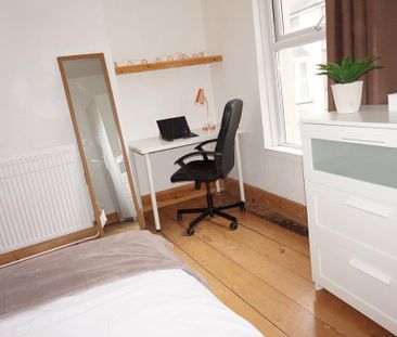 3 bedroom end of terrace house to rent - Photo 6