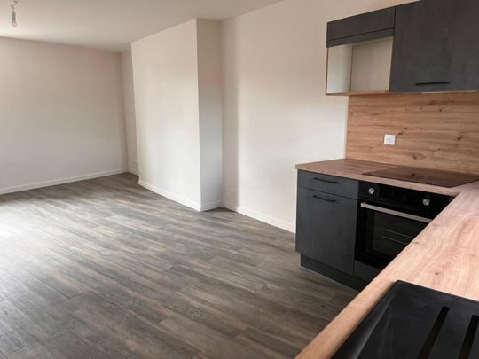 Location Appartement 3 pièces 60m² BRIOUDE 43100 - Photo 1