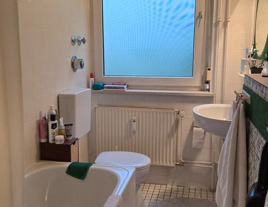 2 Zimmer, Küche, Bad, Balkon zur Untermiete - Foto 1