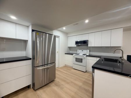 For Lease - 31 Seline Crescent Unit# Lower, Barrie, Ontario - Photo 3