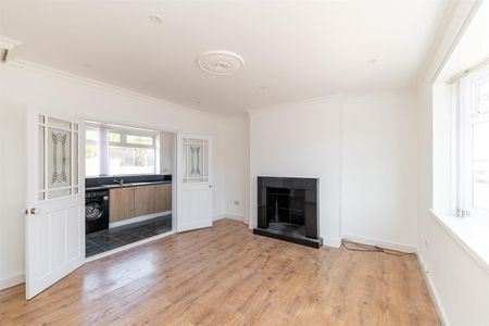 Hawthorn Crescent, Washington, Newcastle upon Tyne - Photo 2