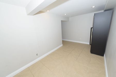 For Lease - 3765 Keenan Crescent Unit# 2, Mississauga, Ontario - Photo 3