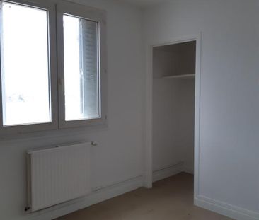 TYPE 3 38 COURS SAINT ANDRE - Photo 2