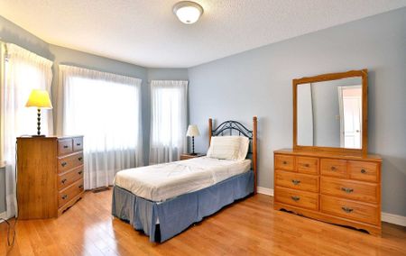 For Lease - 3144 Eden Oak Crescent, Mississauga, Ontario - Photo 2