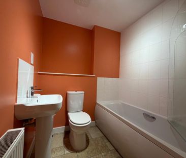 1 bedroom ground floor flat to rent - Photo 2