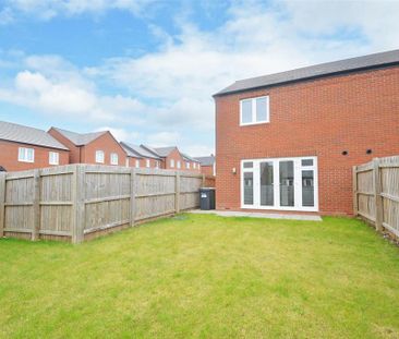 3 bedroom semi-detached house to rent - Photo 5