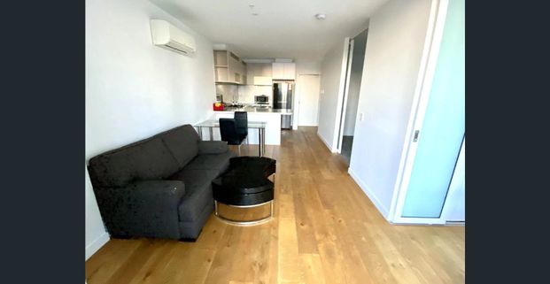 Modern 2-Bedroom City View Apartment Opposite Southern Cross-Fully Furnished - Photo 1