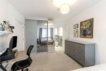 Hanbury Road, Chiswick, W3 flat to rent - Photo 5