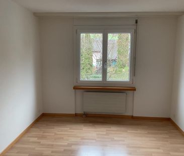 "Charmante, und moderne 4.5-Z-Wohnung zu vermieten" - Photo 2