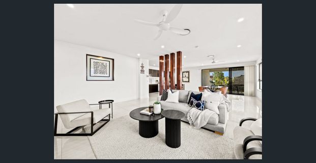 Mansfield State High School Catchment!! Huge Family Home - Photo 1