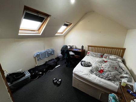 4 bedroom terraced house to rent - Photo 4