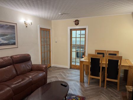2 Bed Flat, Tullos Place, AB11 - Photo 4