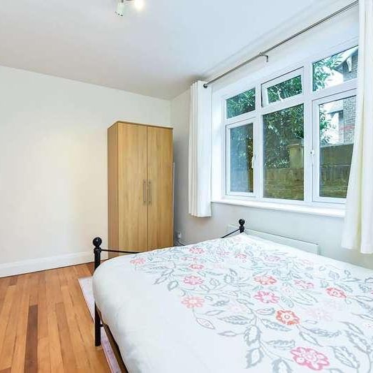 The Downs, Wimbledon, SW20 - Photo 1