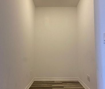 For Lease - 11611 Yonge Street Unit# 218, Richmond Hill, Ontario - Photo 2