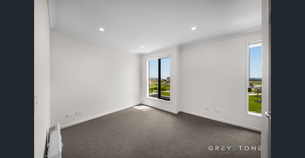 Two Master Bedroom - Three Bathrooms - Photo 1