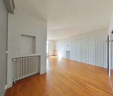 Location Appartement 2 pièces 53m² ROMANS SUR ISERE 26100 - Photo 1