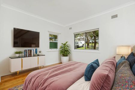 Delightful Family Home in Sought-after Location - Photo 3