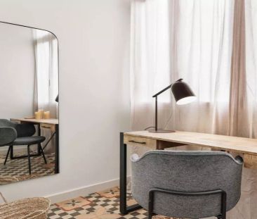 3-bedroom apartment for rent in L'Eixample - Photo 2