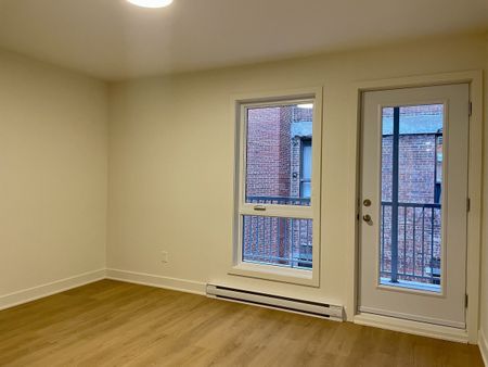 2086 Rue Harmony, #5 - Photo 3