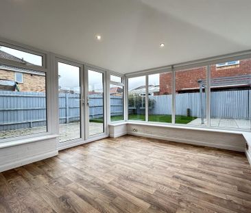 3 bedroom detached house to rent - Photo 3