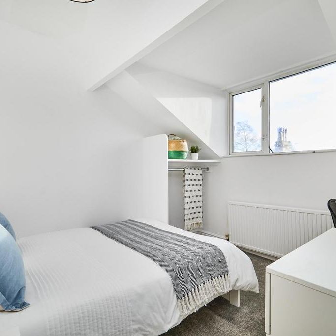 5 bedroom house to rent - Photo 1