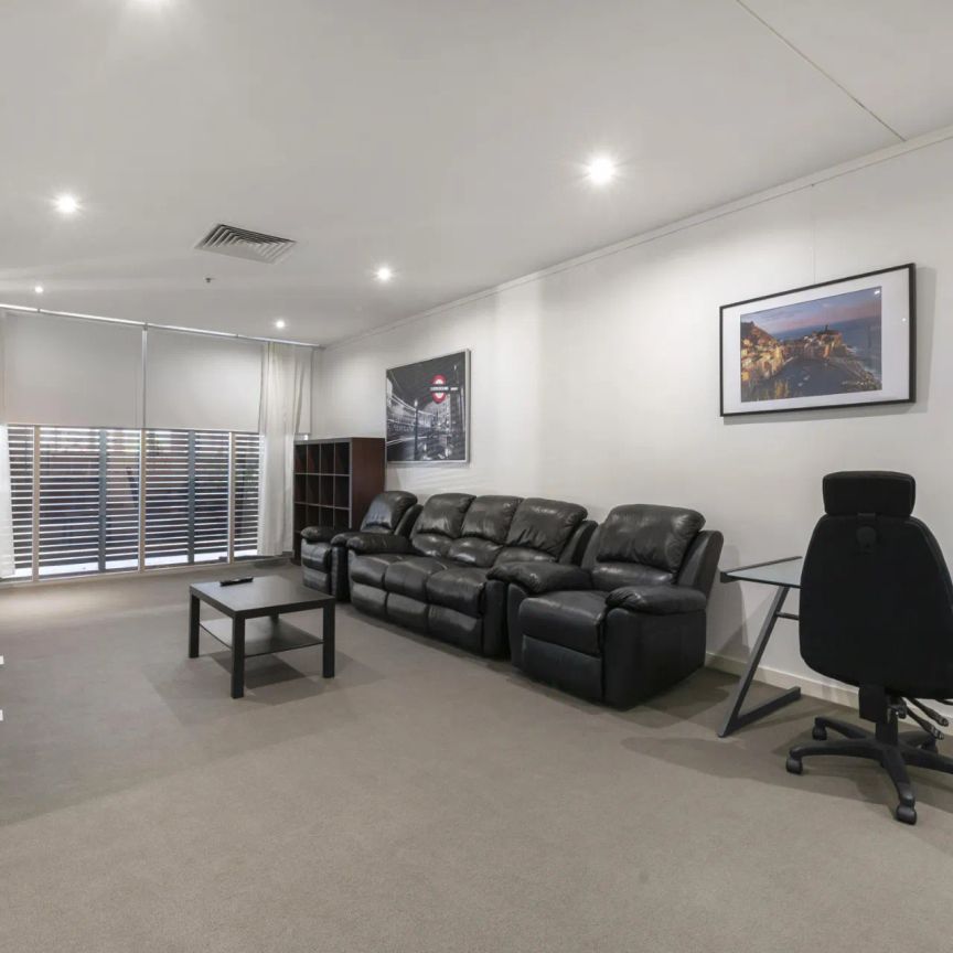 Unit 8/4-8 Charles Street, Adelaide. - Photo 1