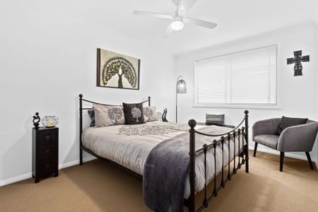 Beautifully Presented 3 Bedroom Villa - Photo 2