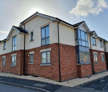 2 bedroom ground floor flat to rent - Photo 1