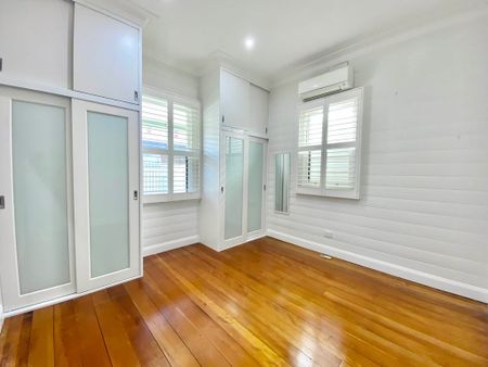 37 Laman Street, Cooks Hill - Photo 5