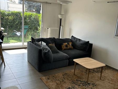 Location Appartement 3 pièces 68m² ST MAUR DES FOSSES 94100 - Photo 5