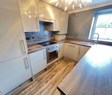 3 bedroom penthouse to rent - Photo 3